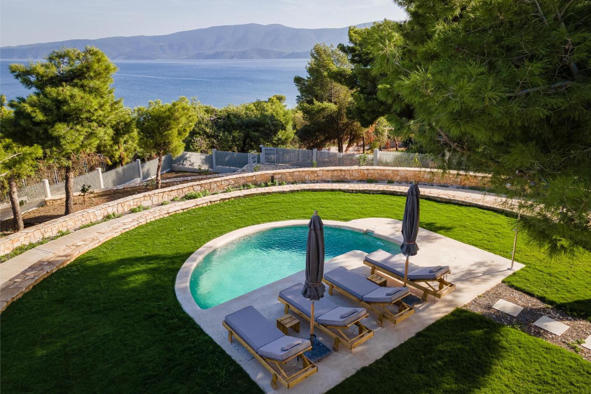 Cavos Boutique Homes Isthmia